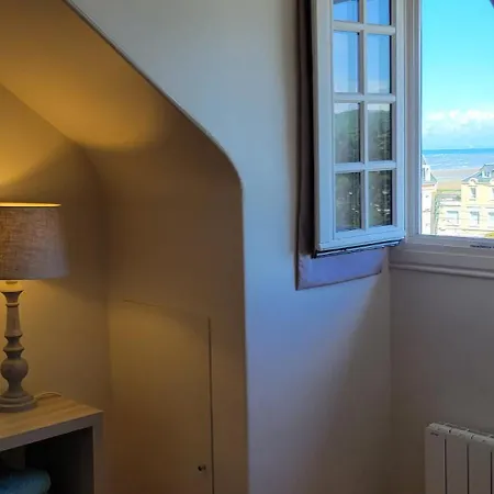 Appartement 1 Chambre A 50 M De La Plage Et Du Centre Cabourg Exterior photo