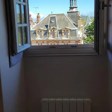 Appartement 1 Chambre A 50 M De La Plage Et Du Centre Cabourg Exterior photo