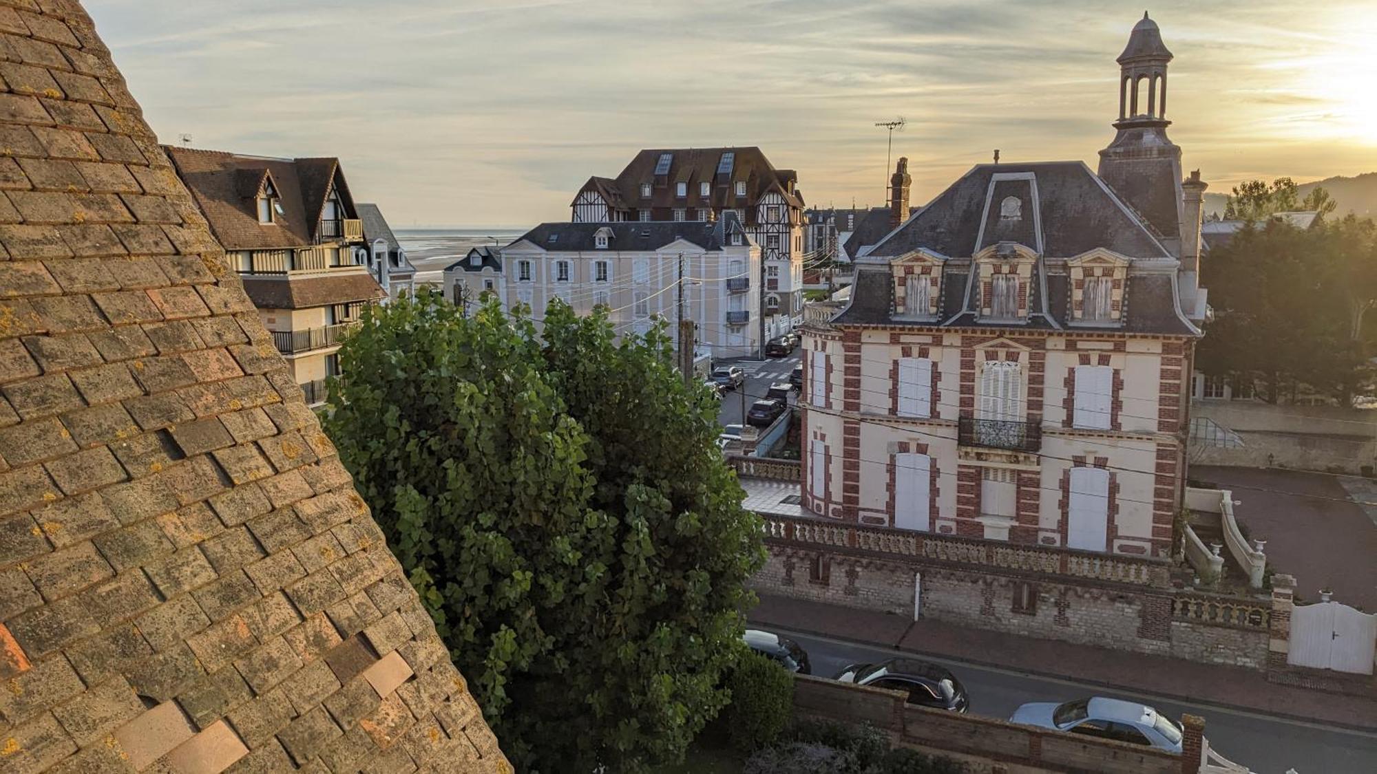 Appartement 1 Chambre A 50 M De La Plage Et Du Centre * Cabourg