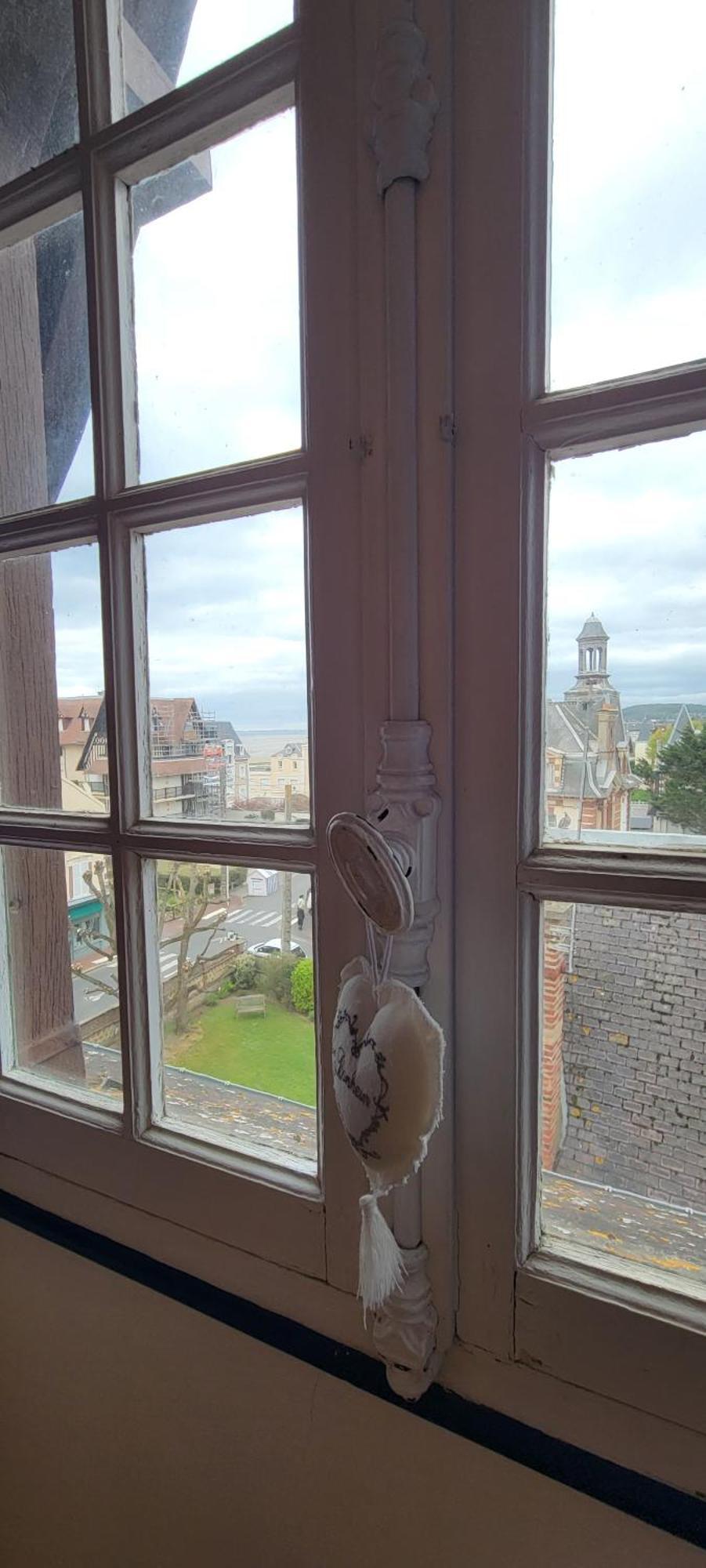 Apartment Appartement 1 Chambre A 50 M De La Plage Et Du Centre Cabourg