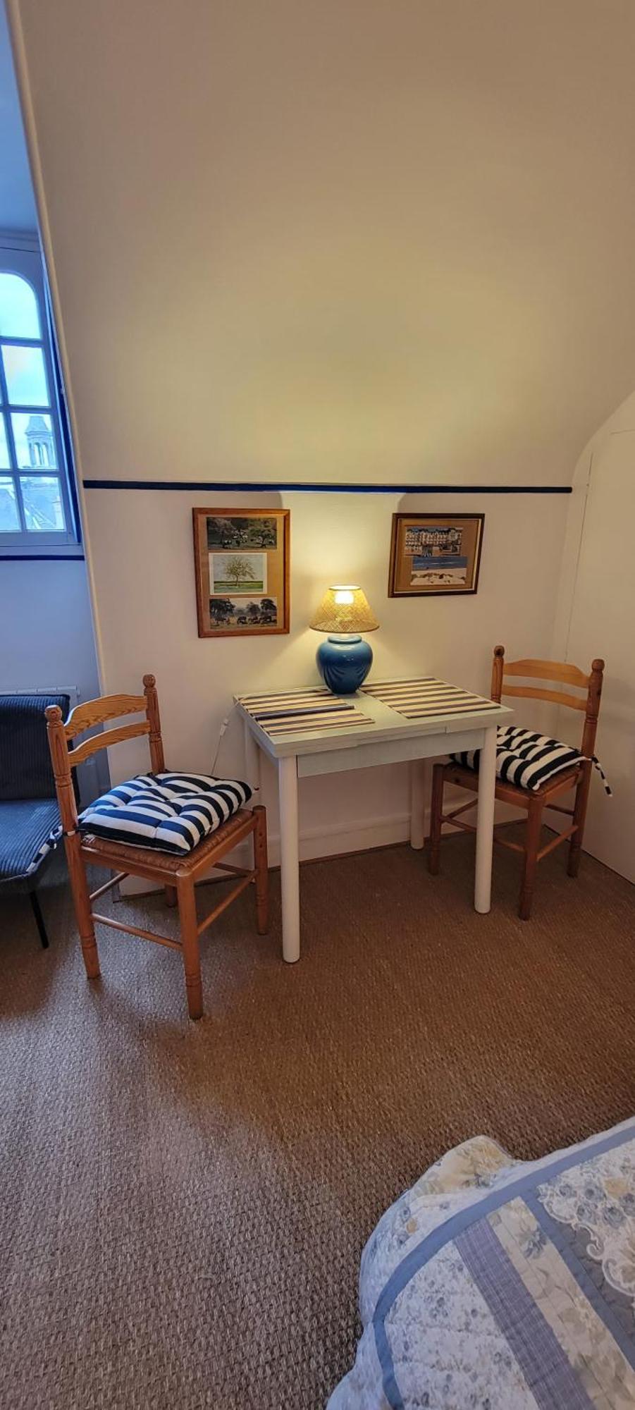 Appartement 1 Chambre A 50 M De La Plage Et Du Centre Cabourg